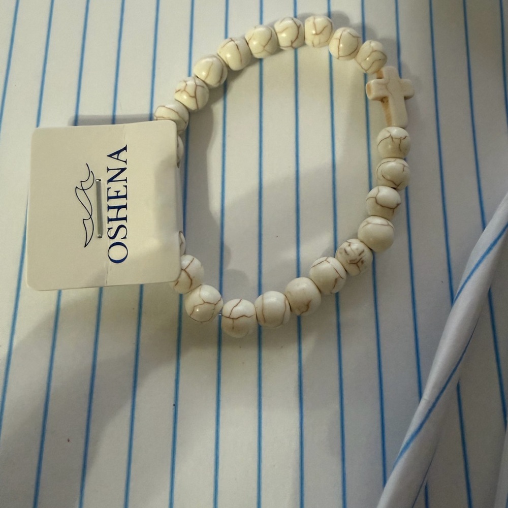 White oshena Bead Cross Stretch Bracelet